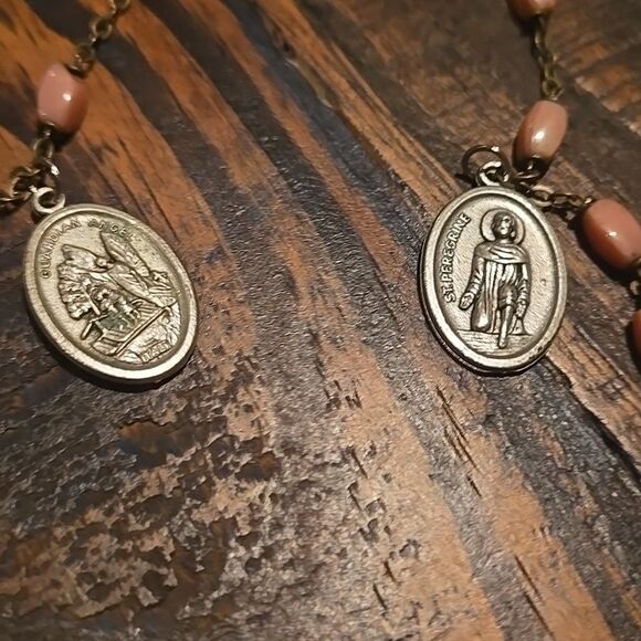 Vintage Pink Bronze Silver Tone Medals Color Rosary Necklace Faith Love Hope - Picture 8 of 16